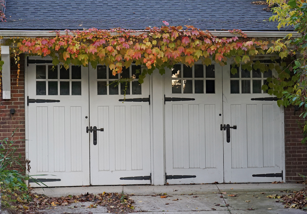 Why Fall Is A Great Time To Replace Garage Doors Giel Garage Doors   Fall Replace Garage Door 