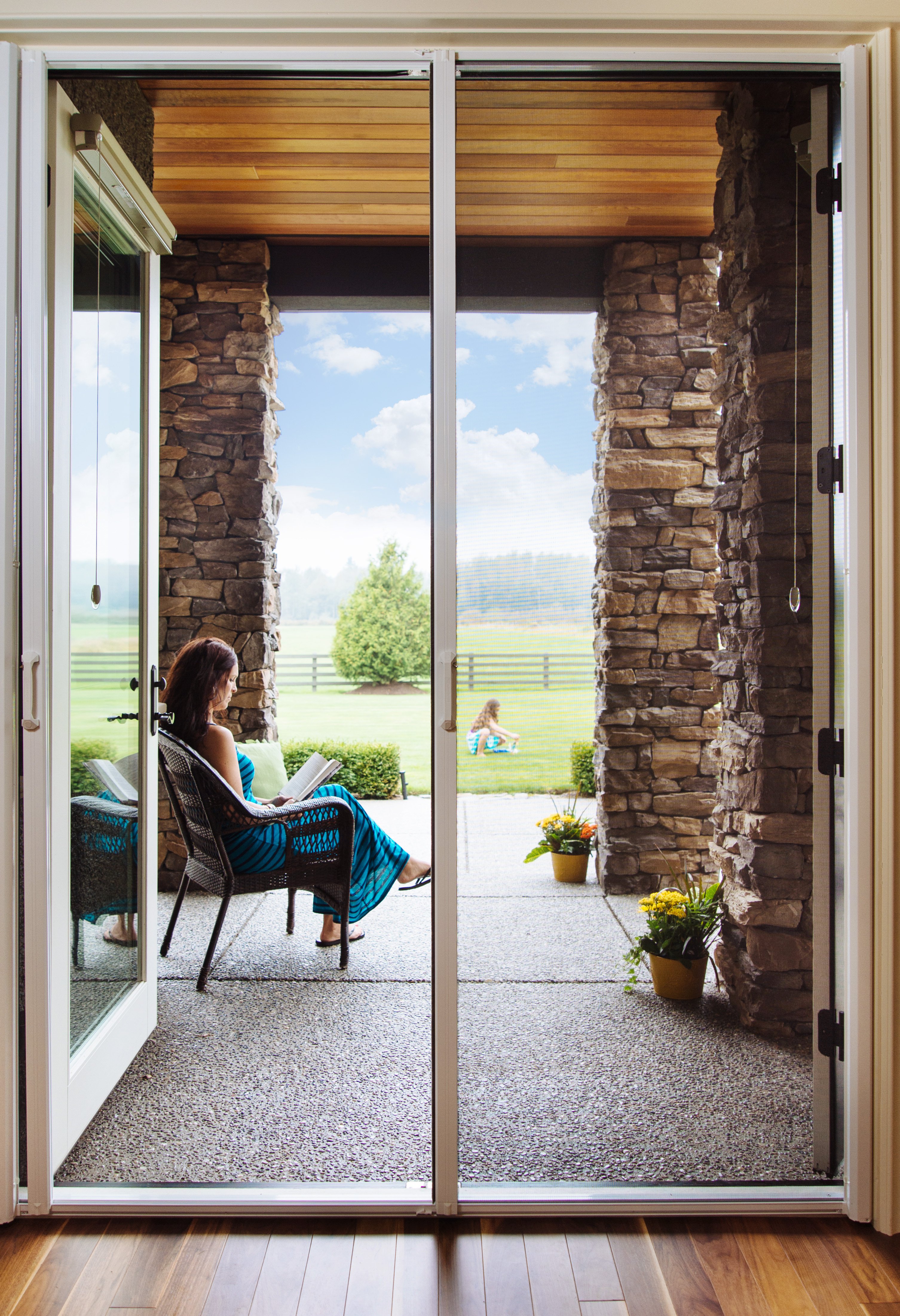 Retractable Screens 2 Pittsburgh Garage Doors